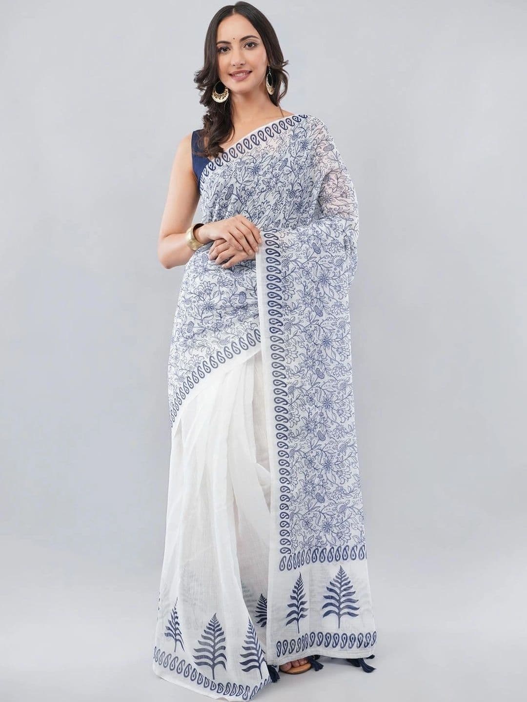 Pixie lane Floral Linen Blend Saree - view 1