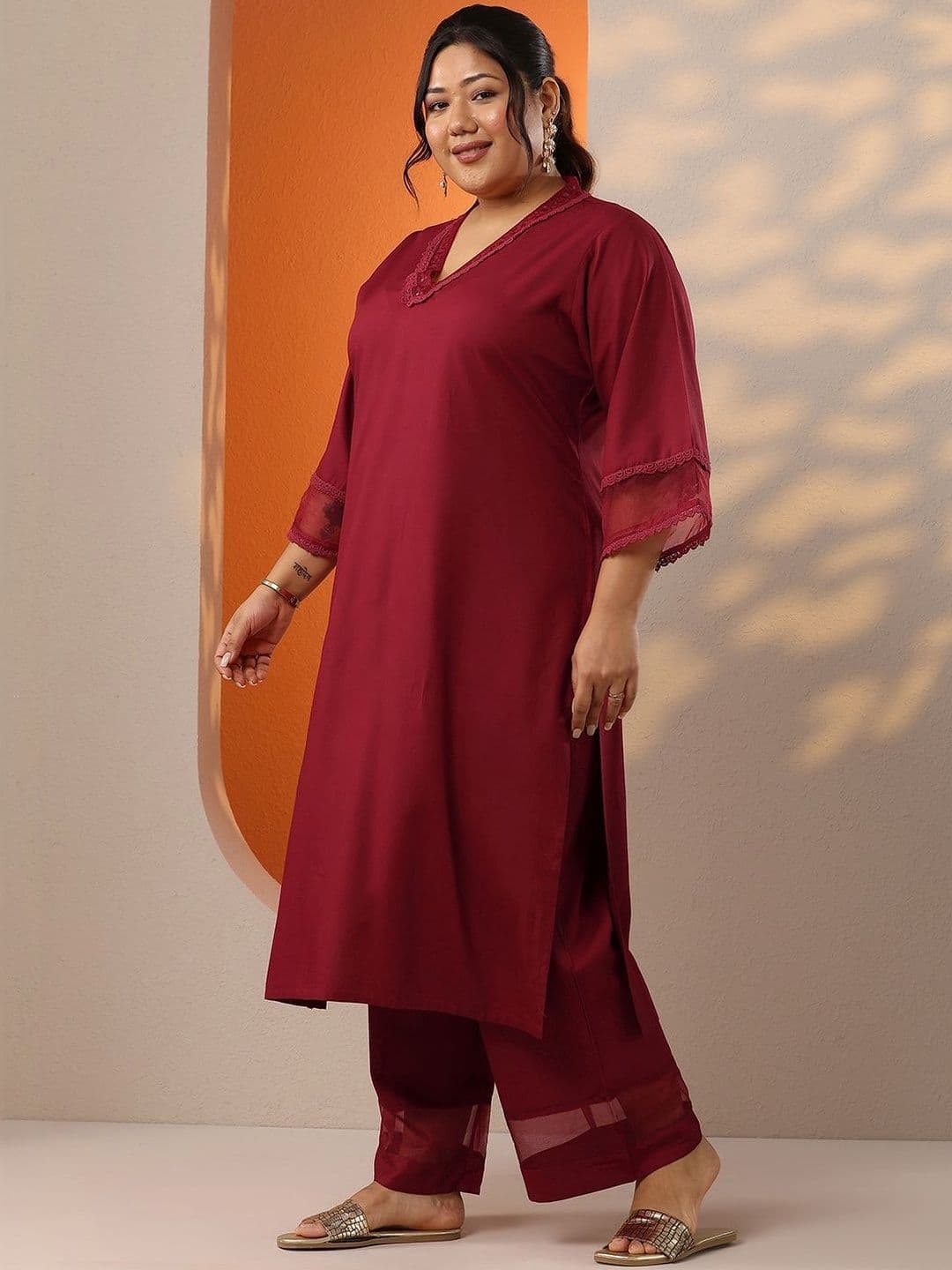 EXTRA LOVE BY LIBAS Plus Size Women Regular Thread Work Kurta with Trousers thumbnail 2
