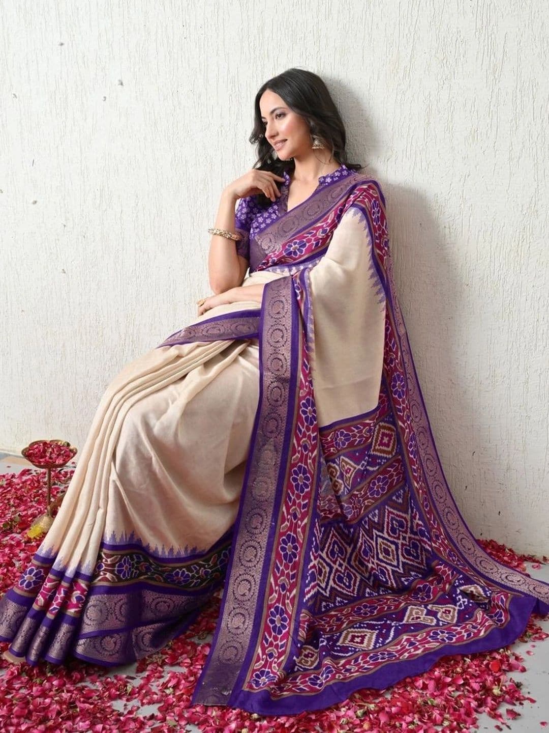 KALINI Silk Cotton Ikat Saree thumbnail 6
