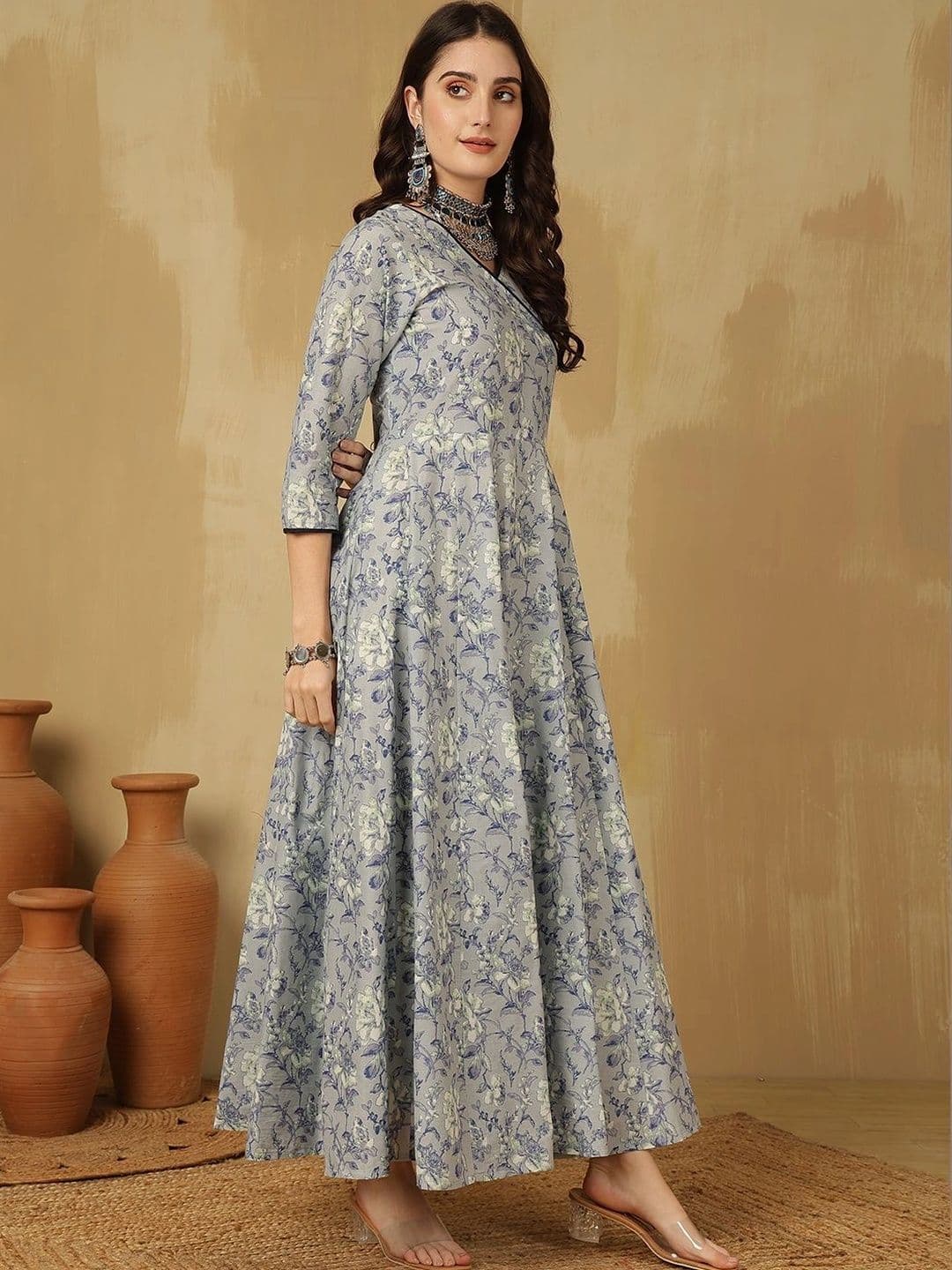 Sangria Women Floral Printed Floral Anarkali Kurta thumbnail 6
