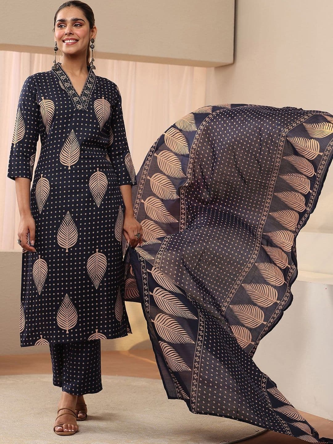 Gerua By Libas Women Floral Printed Regular Kurta with Trousers & With Dupatta - view 1