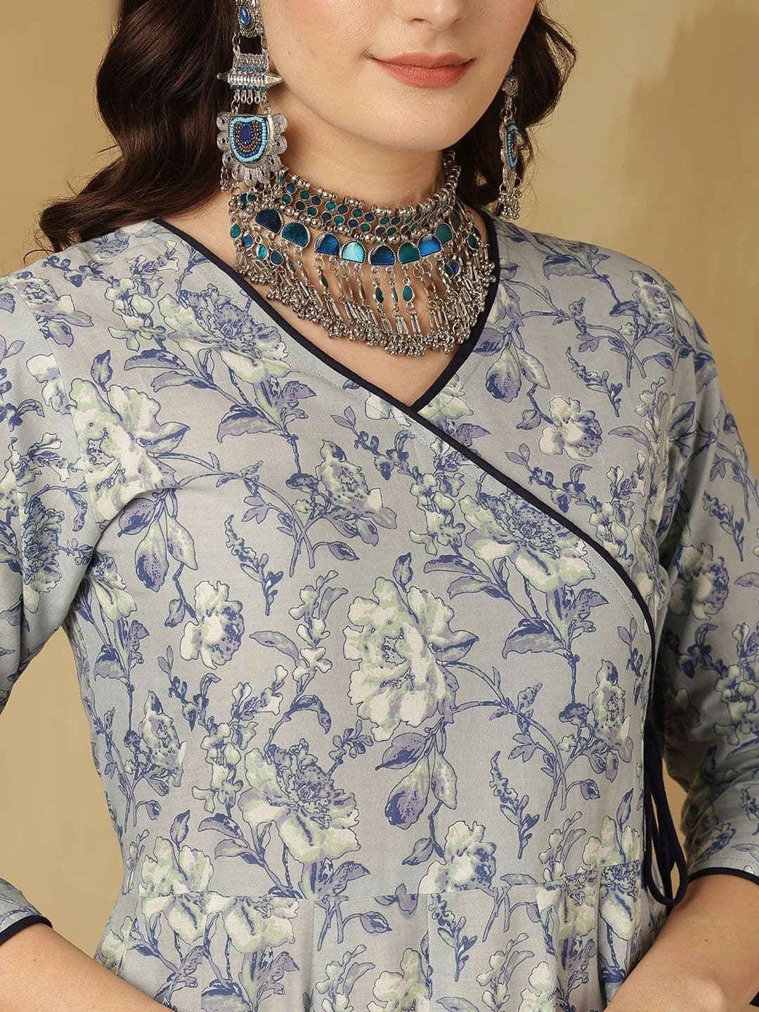Sangria Women Floral Printed Floral Anarkali Kurta thumbnail 5