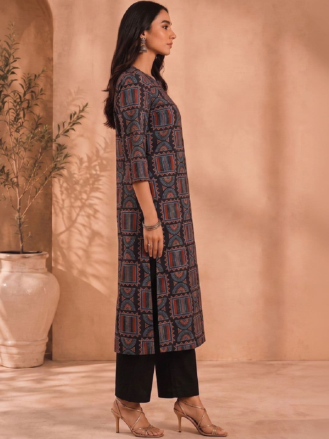 KALAMIR Women Ethnic Motifs Printed Thread Work Indie Prints Kurta thumbnail 4
