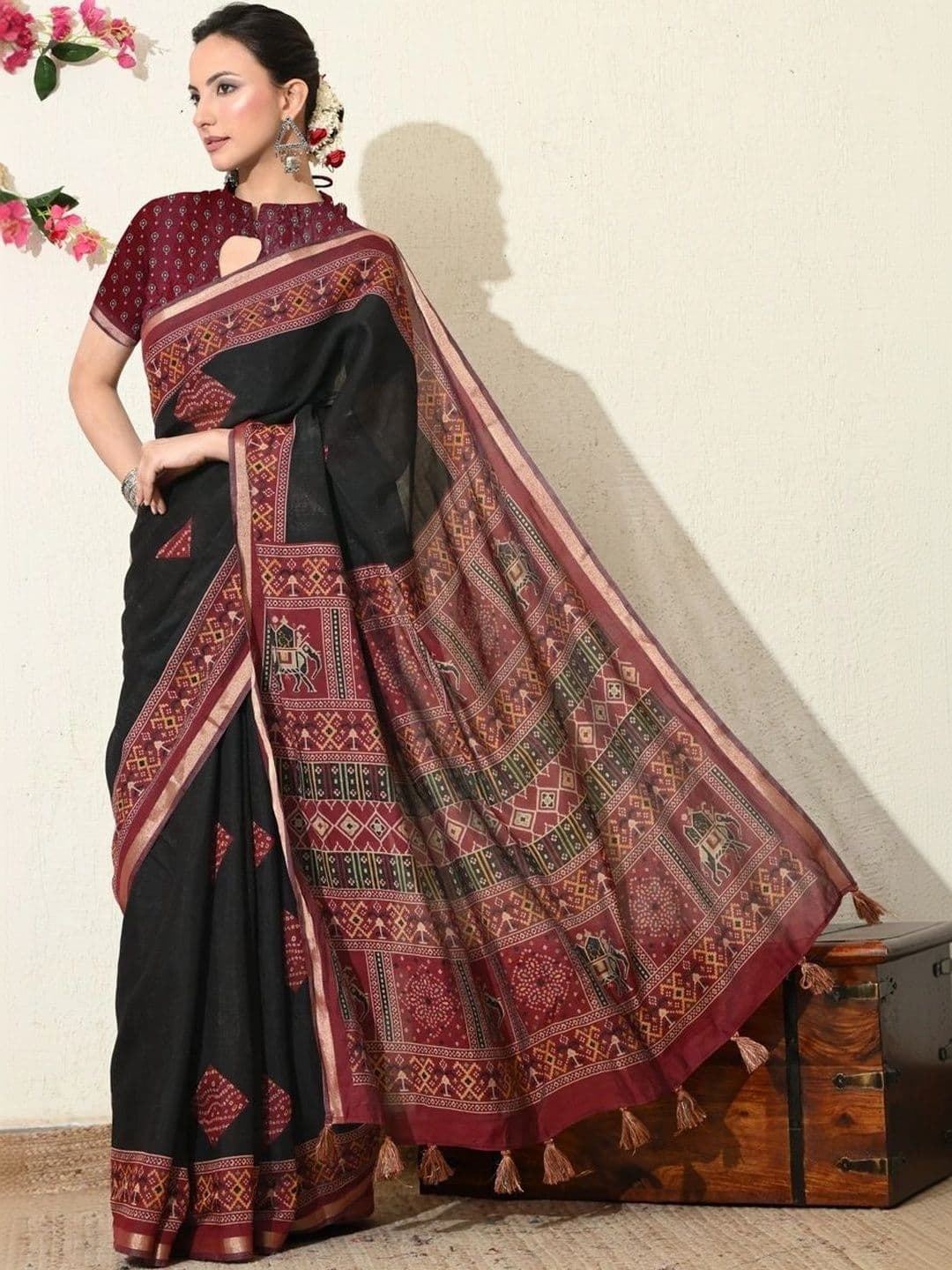 KALINI Ikat Saree thumbnail 3
