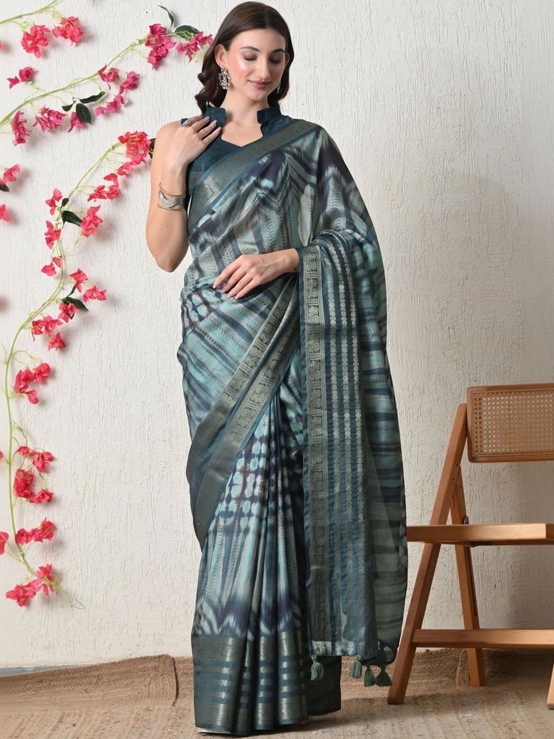 KALINI Tie and Dye Silk Cotton Saree thumbnail 2