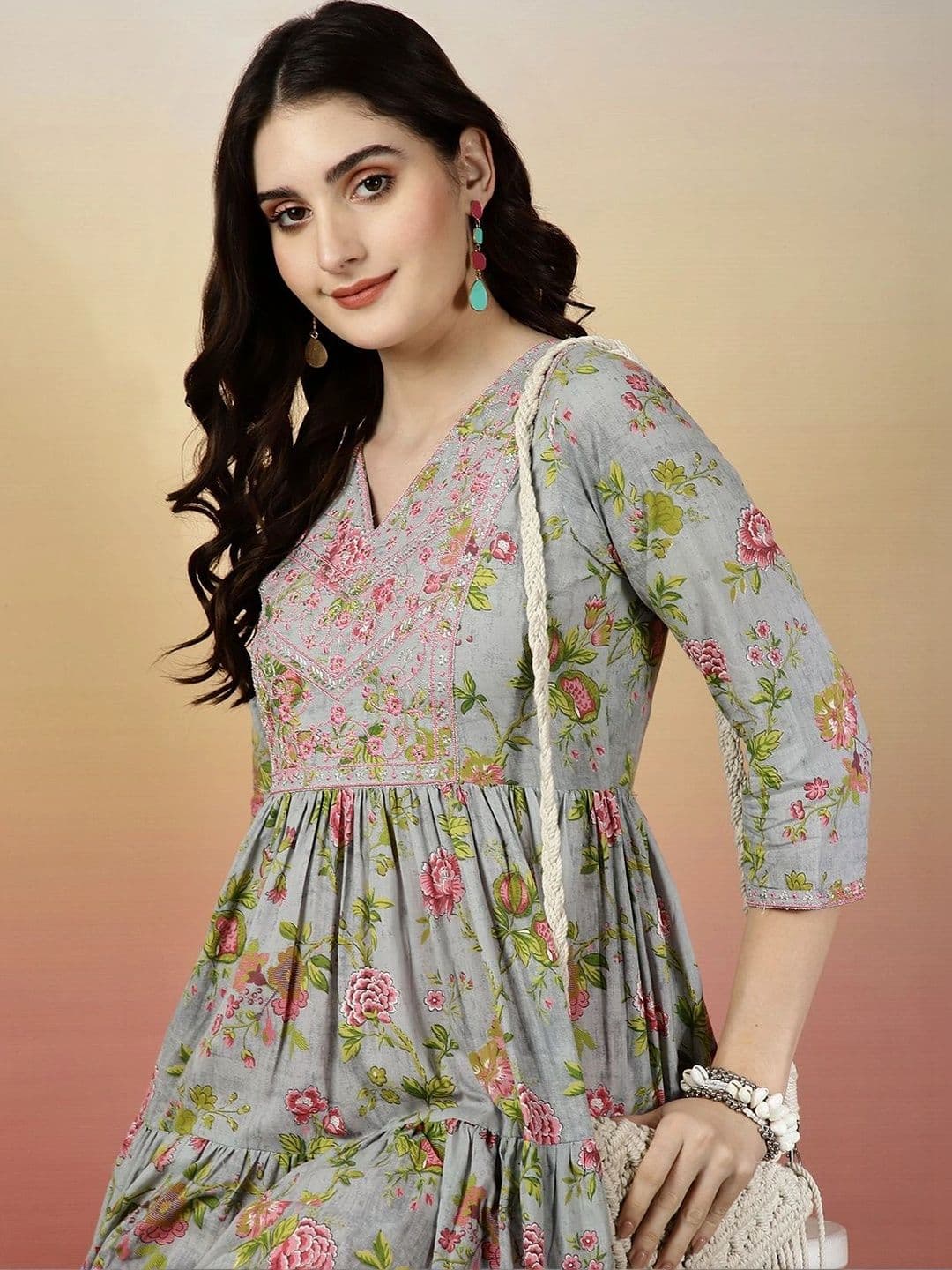 Sangria Women Floral Printed Thread Work Floral Anarkali Kurta thumbnail 5