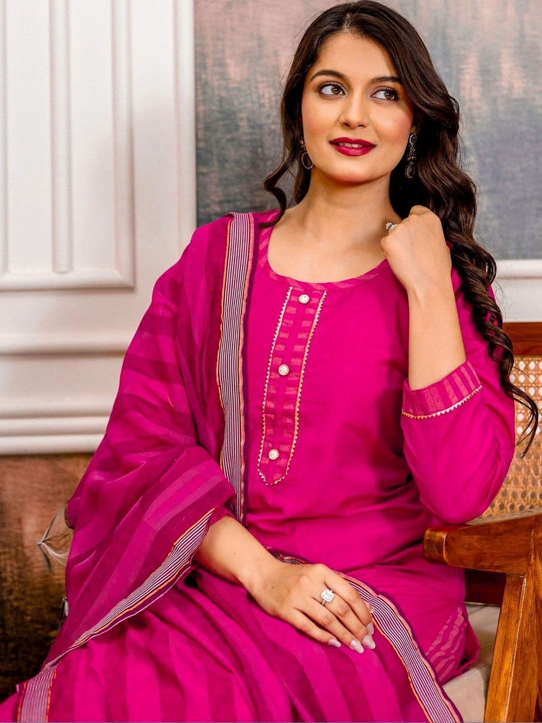 Ibrana Women Round Neck Straight Kurta with Trousers & Dupatta thumbnail 3