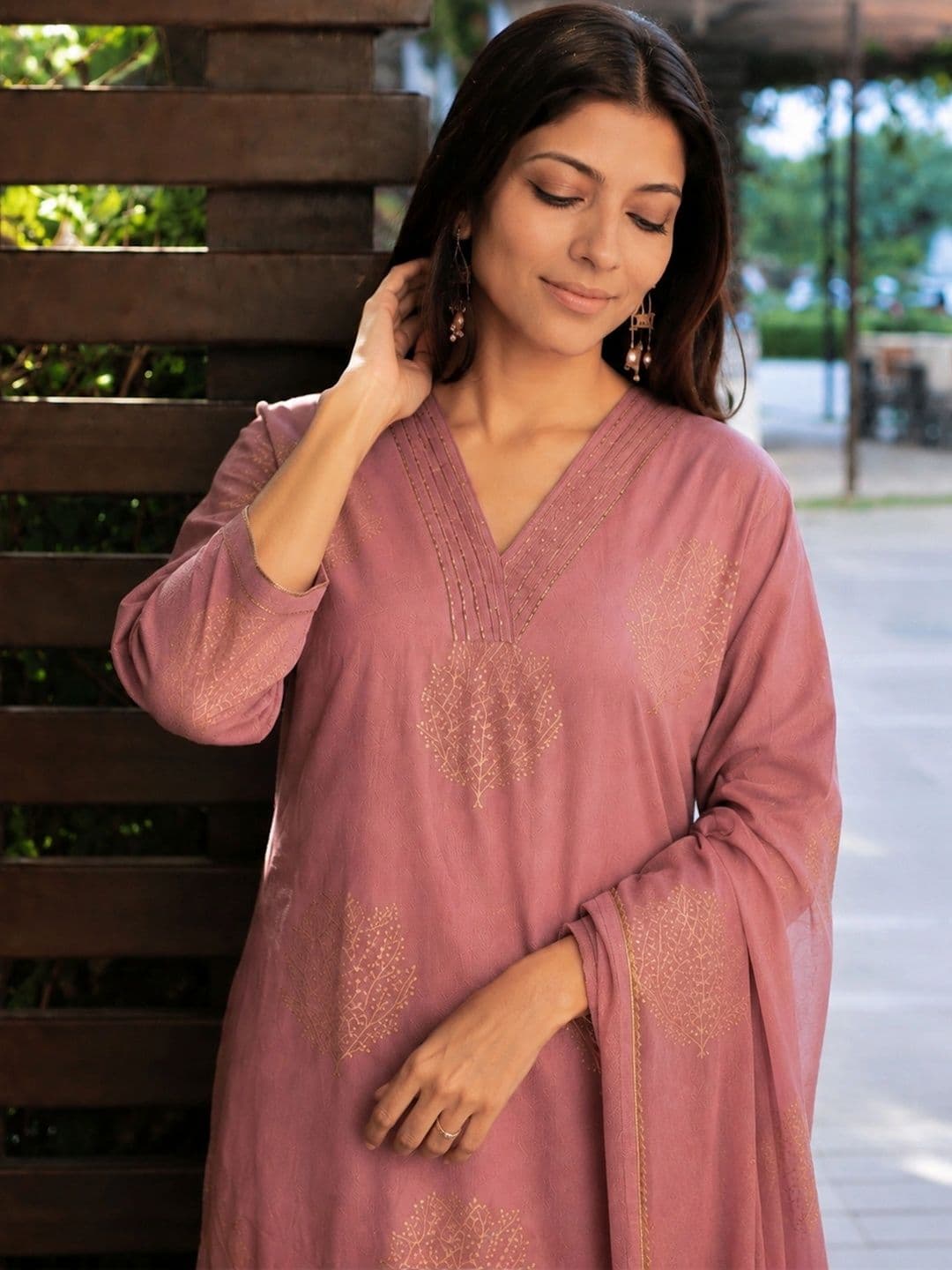 SZN Women Ethnic Motifs Printed Regular Kurta with Trousers & With Dupatta thumbnail 4