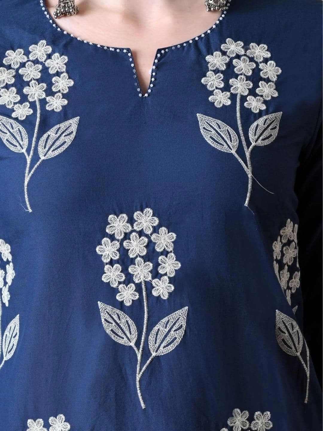 Anouk Women Floral Embroidered Regular Thread Work Kurta with Palazzos & With Dupatta thumbnail 2