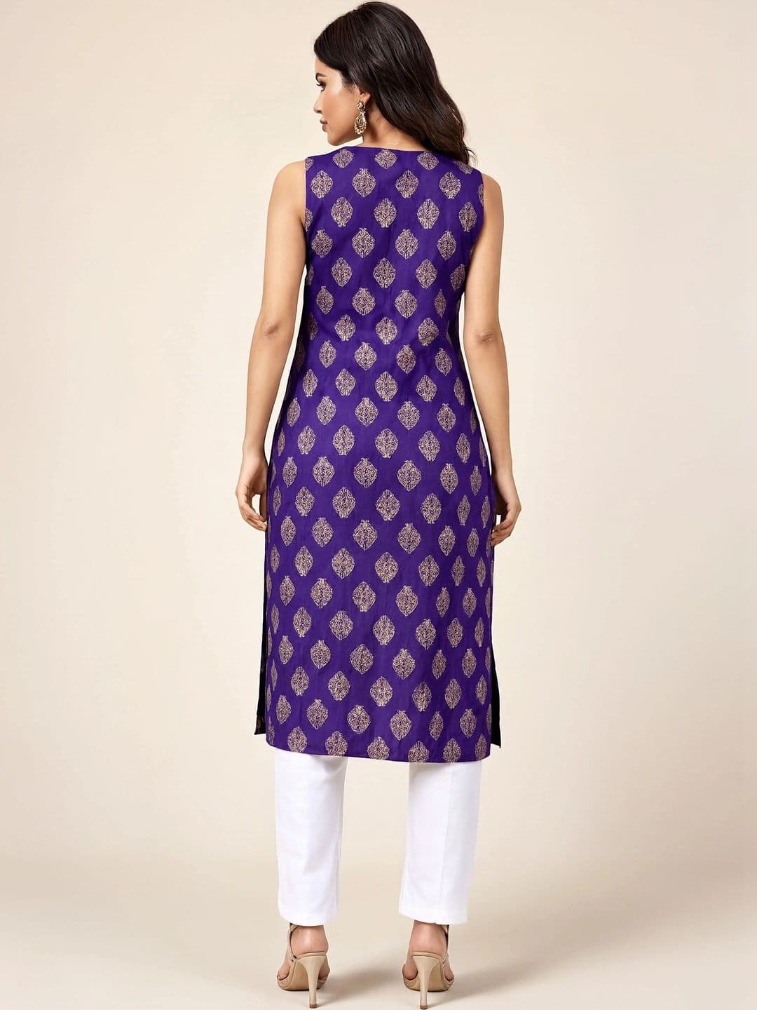Sangria Women Ethnic Motifs Embroidered Thread Work Kurta thumbnail 2
