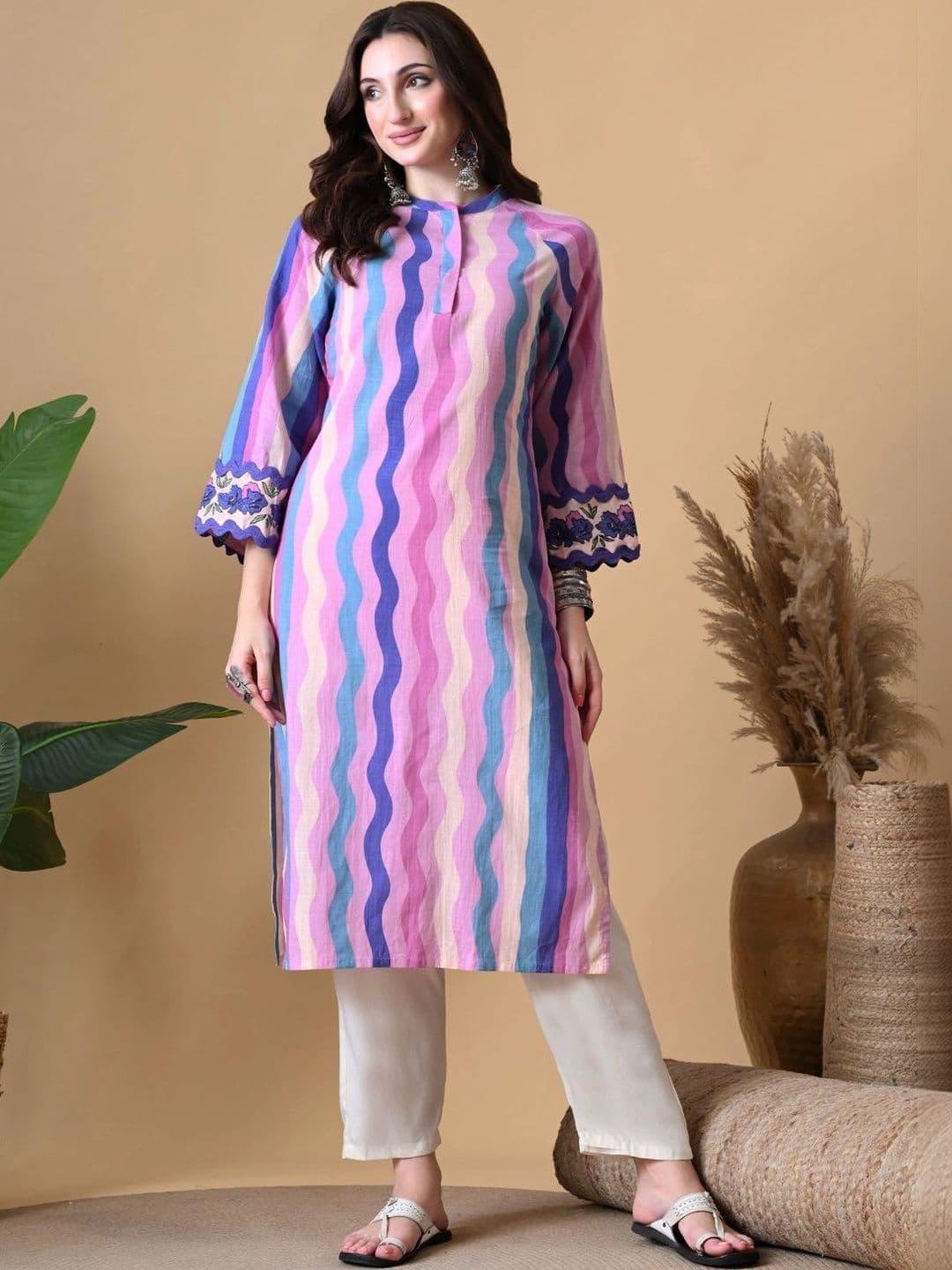 CRENOL THREADS Women Striped Mandarin Collar Cotton Straight Kurta thumbnail 6