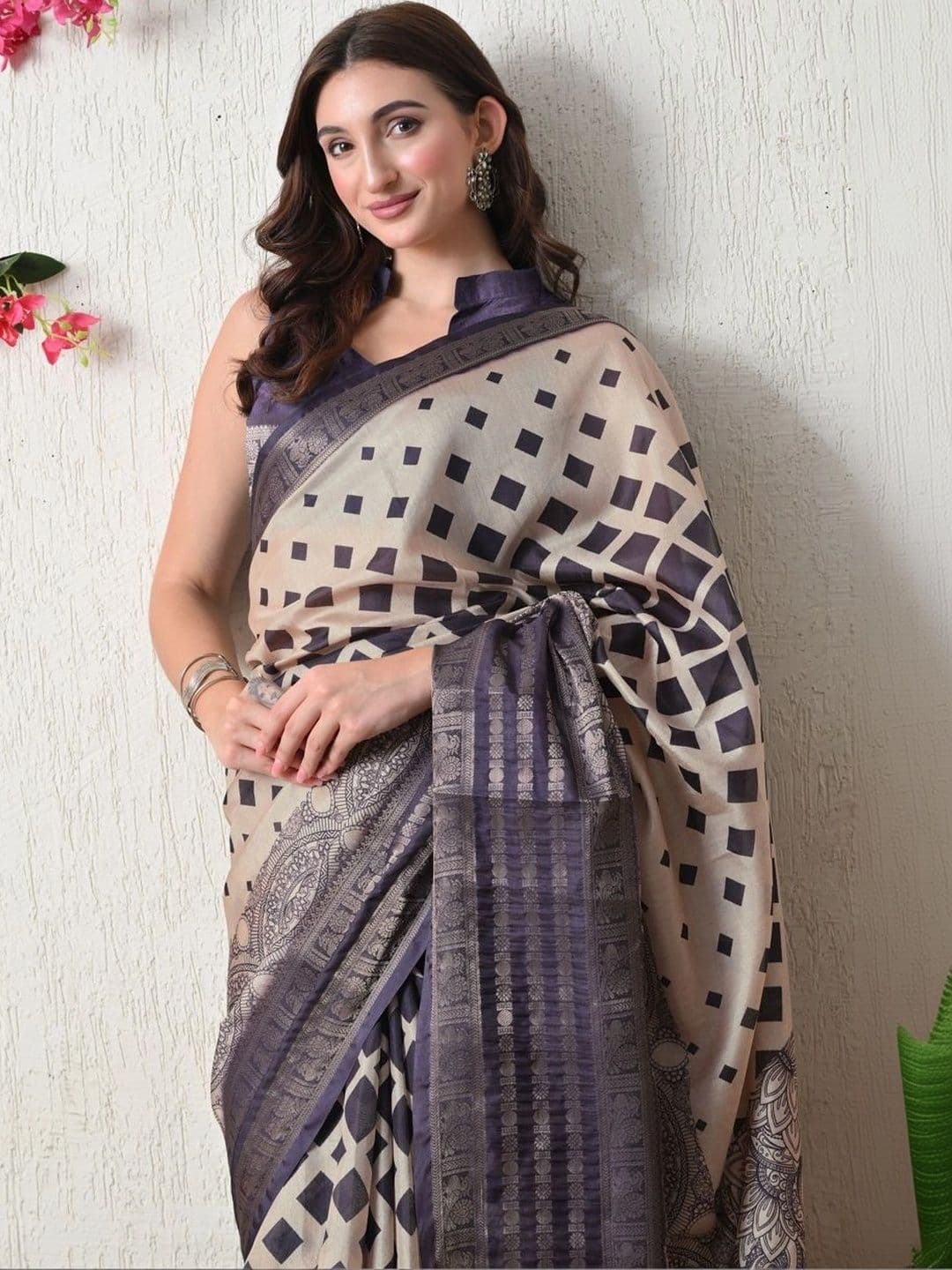 KALINI KALIN Women I Ethnic Motifs Zari Silk Cotton Block Print Saree thumbnail 3