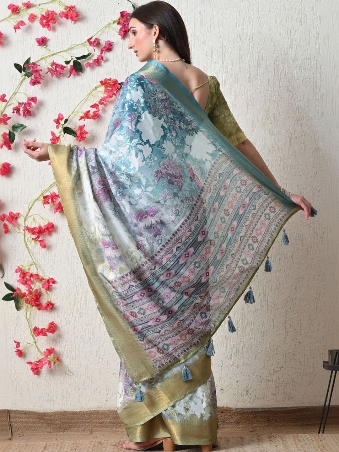 KALINI Women Floral Silk Cotton Saree thumbnail 4