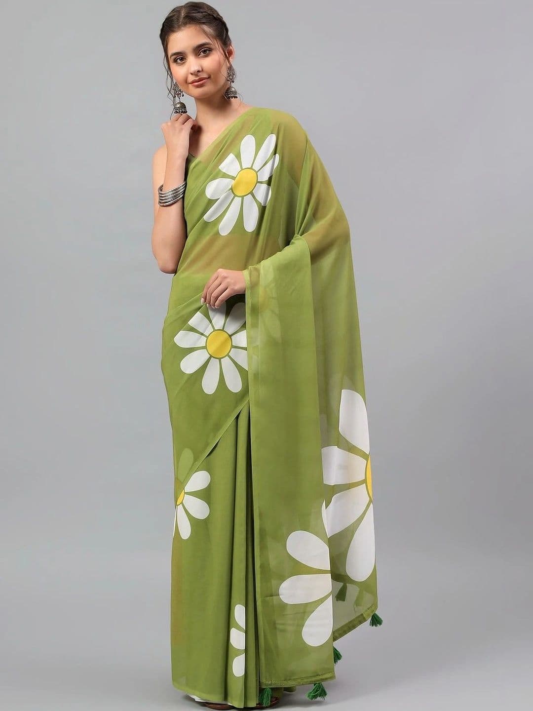 Pixie lane Floral Pure Georgette Saree thumbnail 3