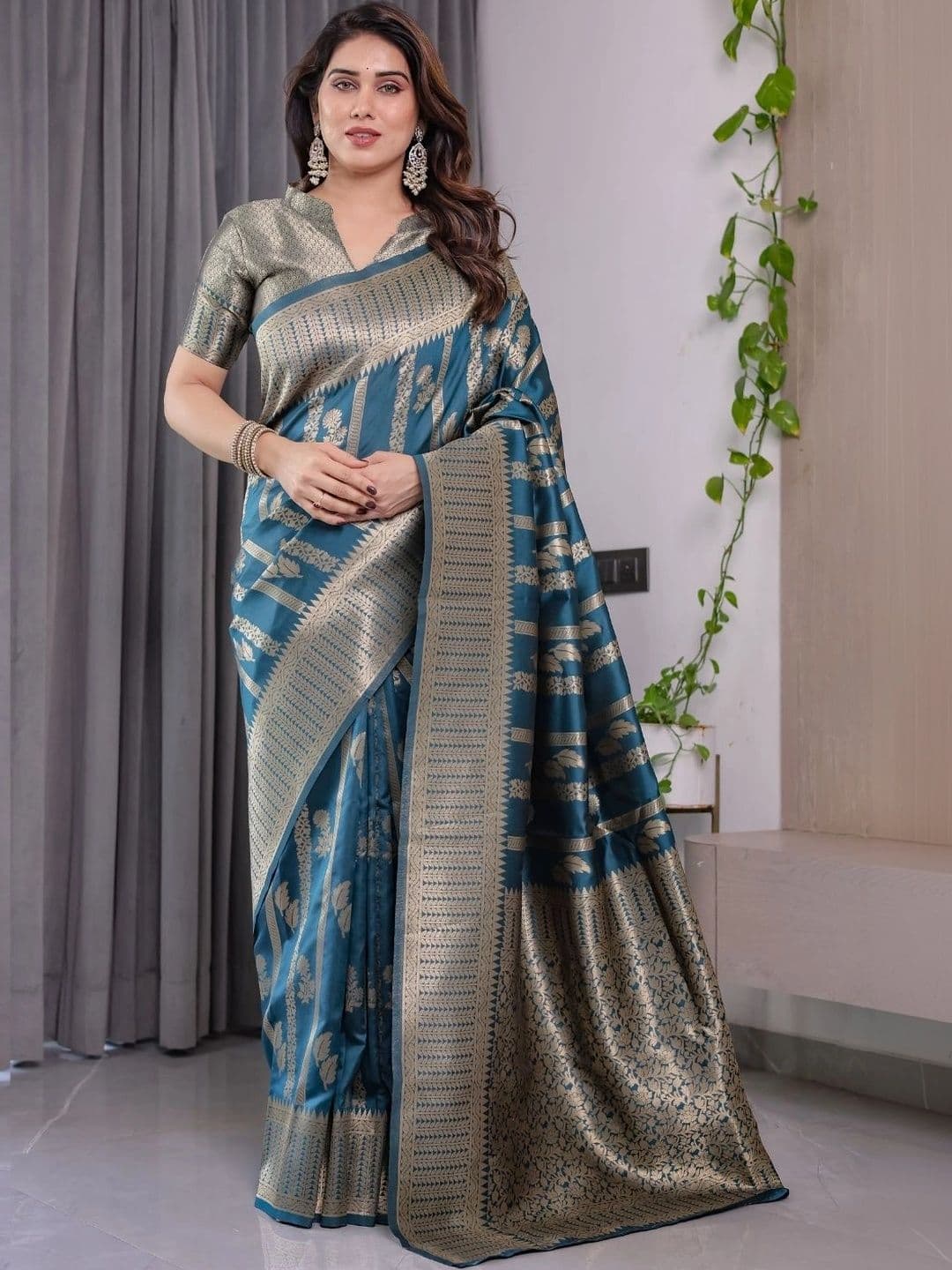 Mitera Woven Design Zari Silk Blend Designer Saree - view 1