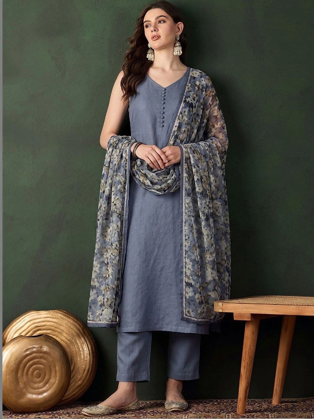 Sangria Women Floral Regular Kurta with Trousers & With Dupatta thumbnail 5