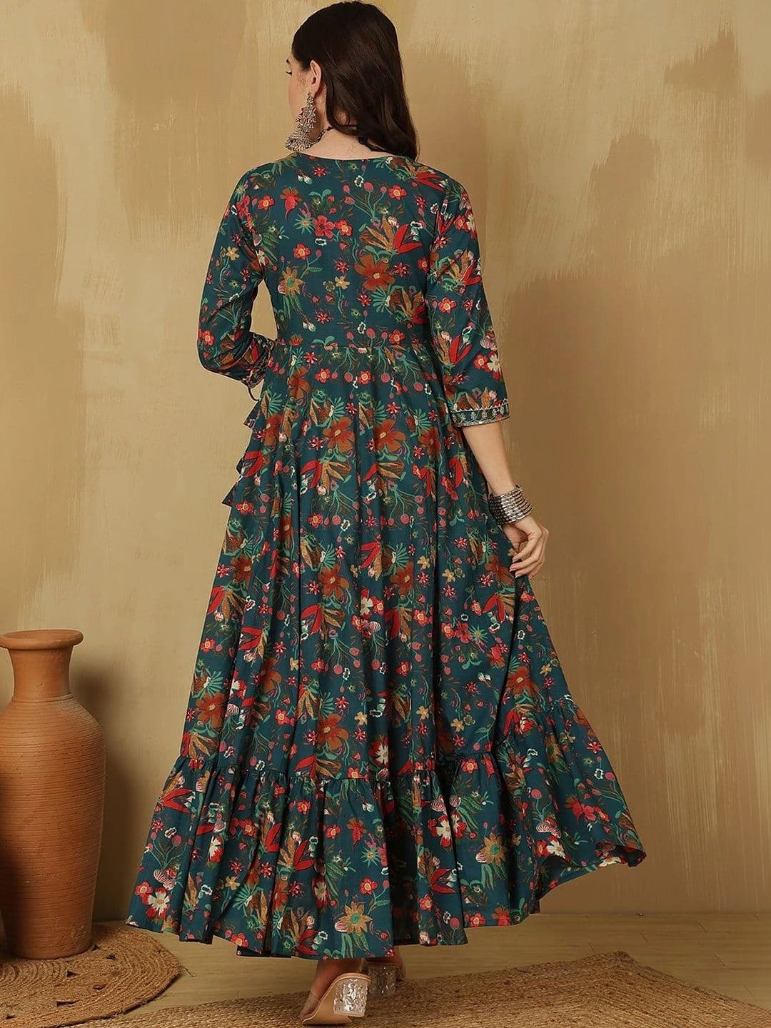 Sangria Women Floral Printed Mirror Work Floral Anarkali Kurta thumbnail 6