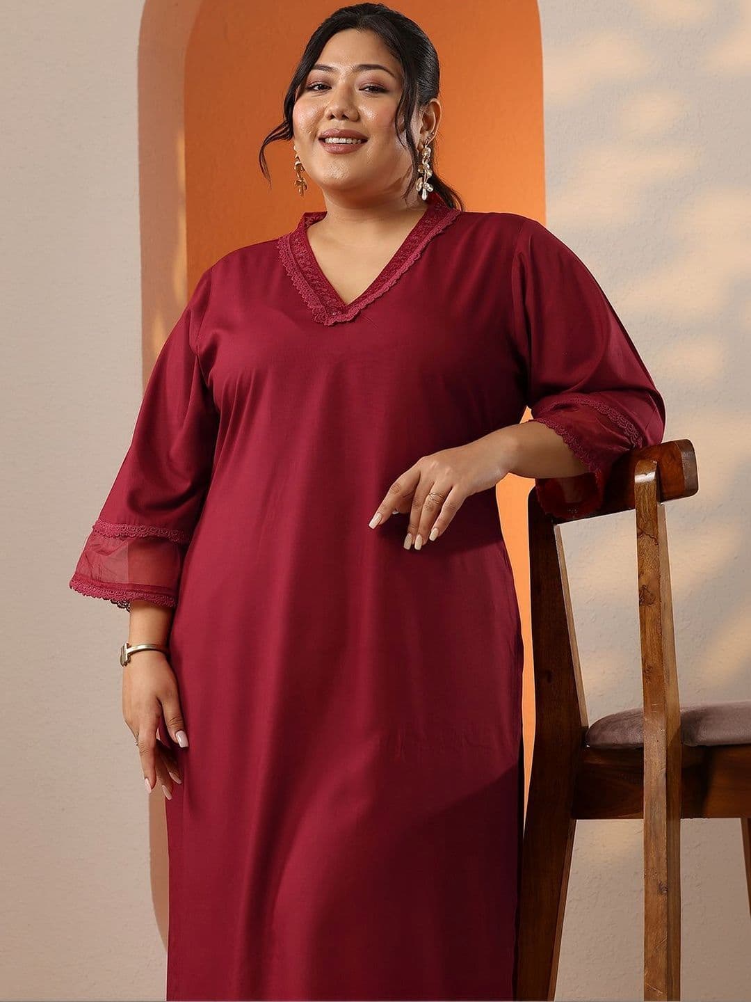 EXTRA LOVE BY LIBAS Plus Size Women Regular Thread Work Kurta with Trousers thumbnail 6