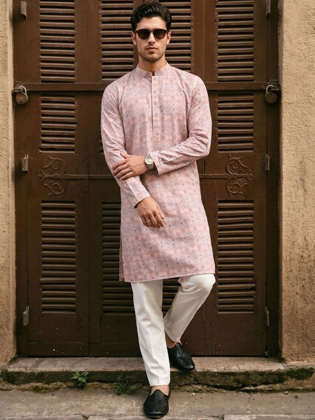 DRIP CHOWK Men Printed Emrbroidered Sequinned Kurta thumbnail 2