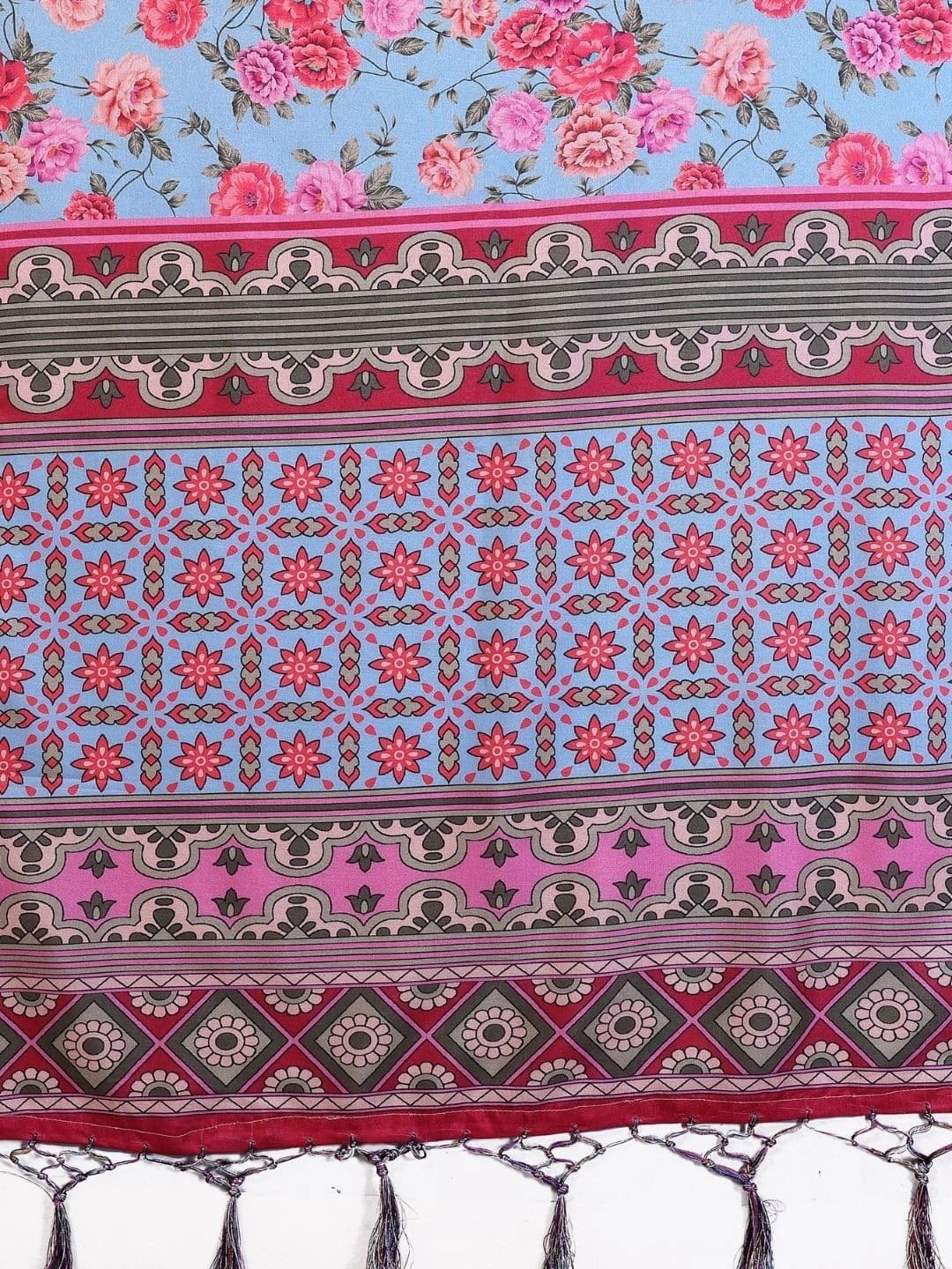 Mitera Floral Designer Saree thumbnail 4
