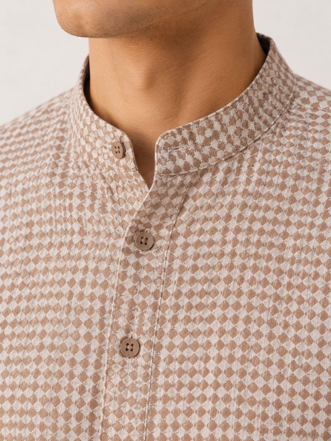 Anouk Men Self Weave Cotton Kurta thumbnail 5