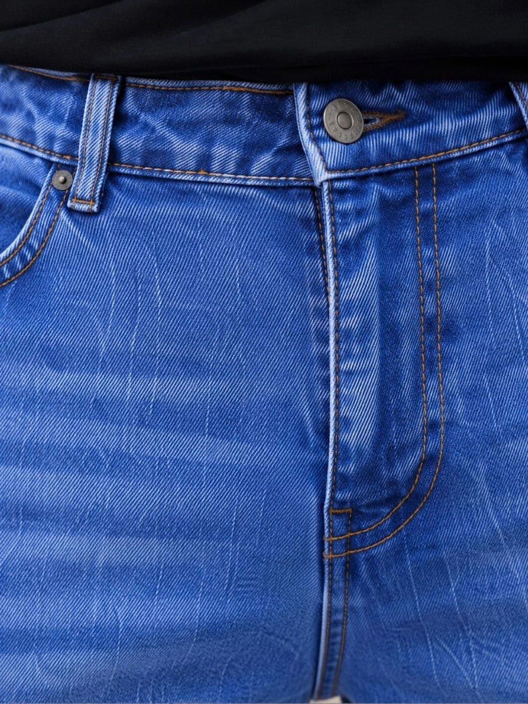 MQ Denim Men Straight Fit Mid-Rise Light Fade Jeans thumbnail 3