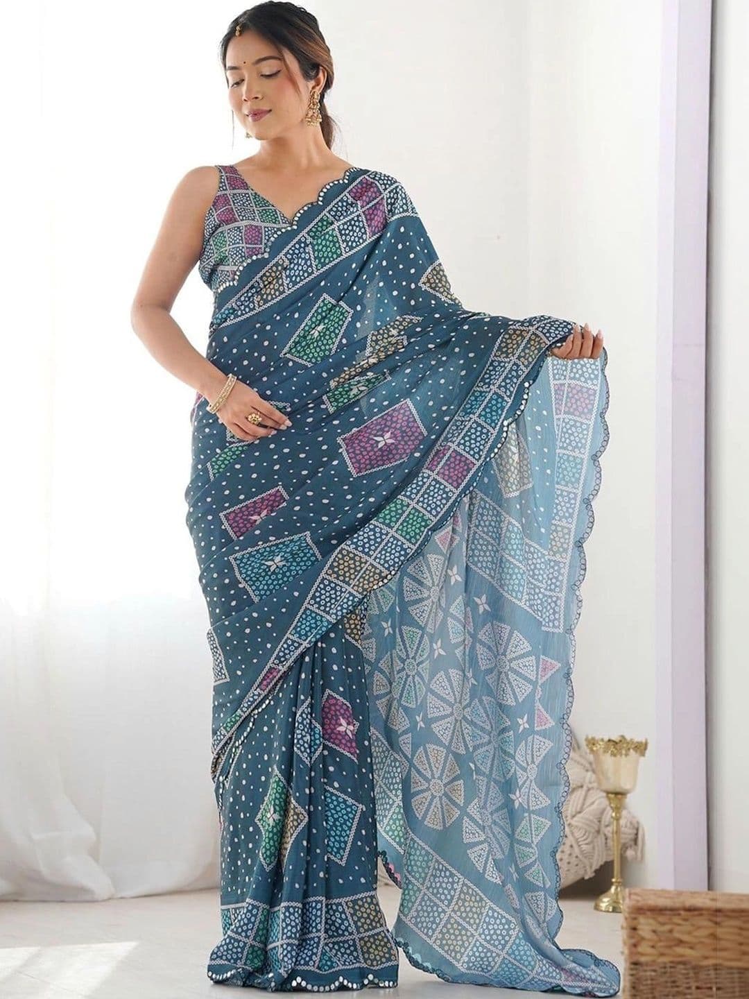 Pixie lane Bandhani Mirror Work Pure Georgette Saree thumbnail 2