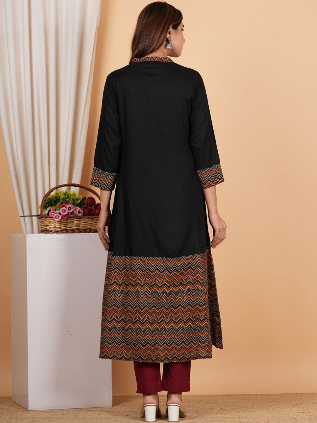 KALINI Geometric Printed Regular Mandarin Collar A-Line Kurta With Dupatta thumbnail 7