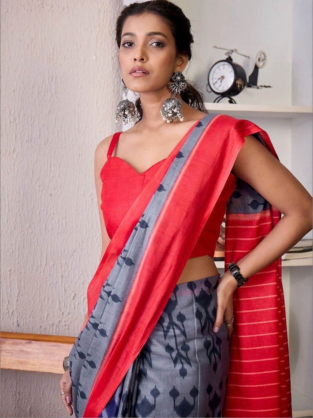 Sangria Woven Design Designer Bagru Saree thumbnail 4