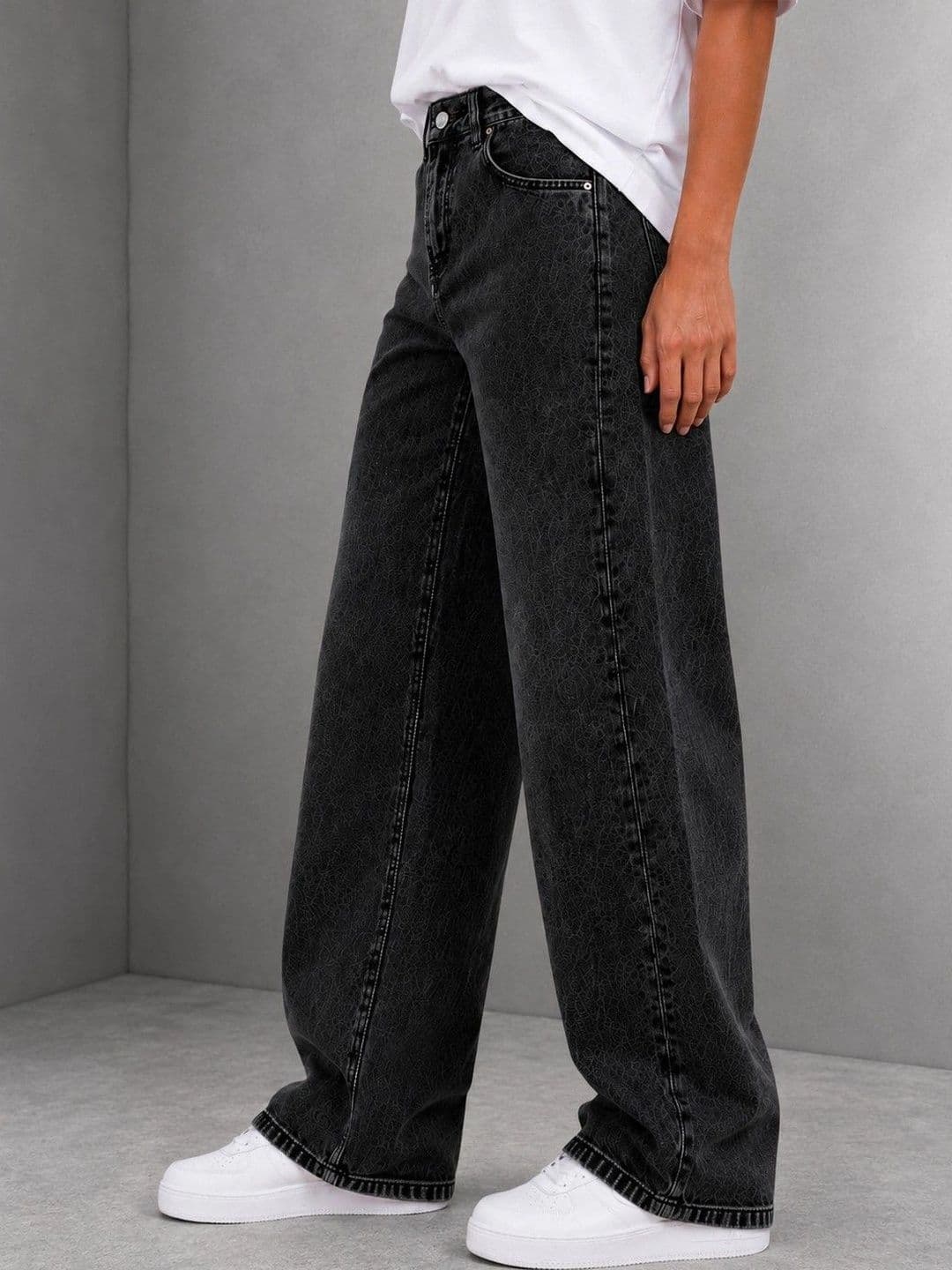 DressBerry Women Comfort Wide Leg High-Rise Light Fade Stretchable Jeans thumbnail 2