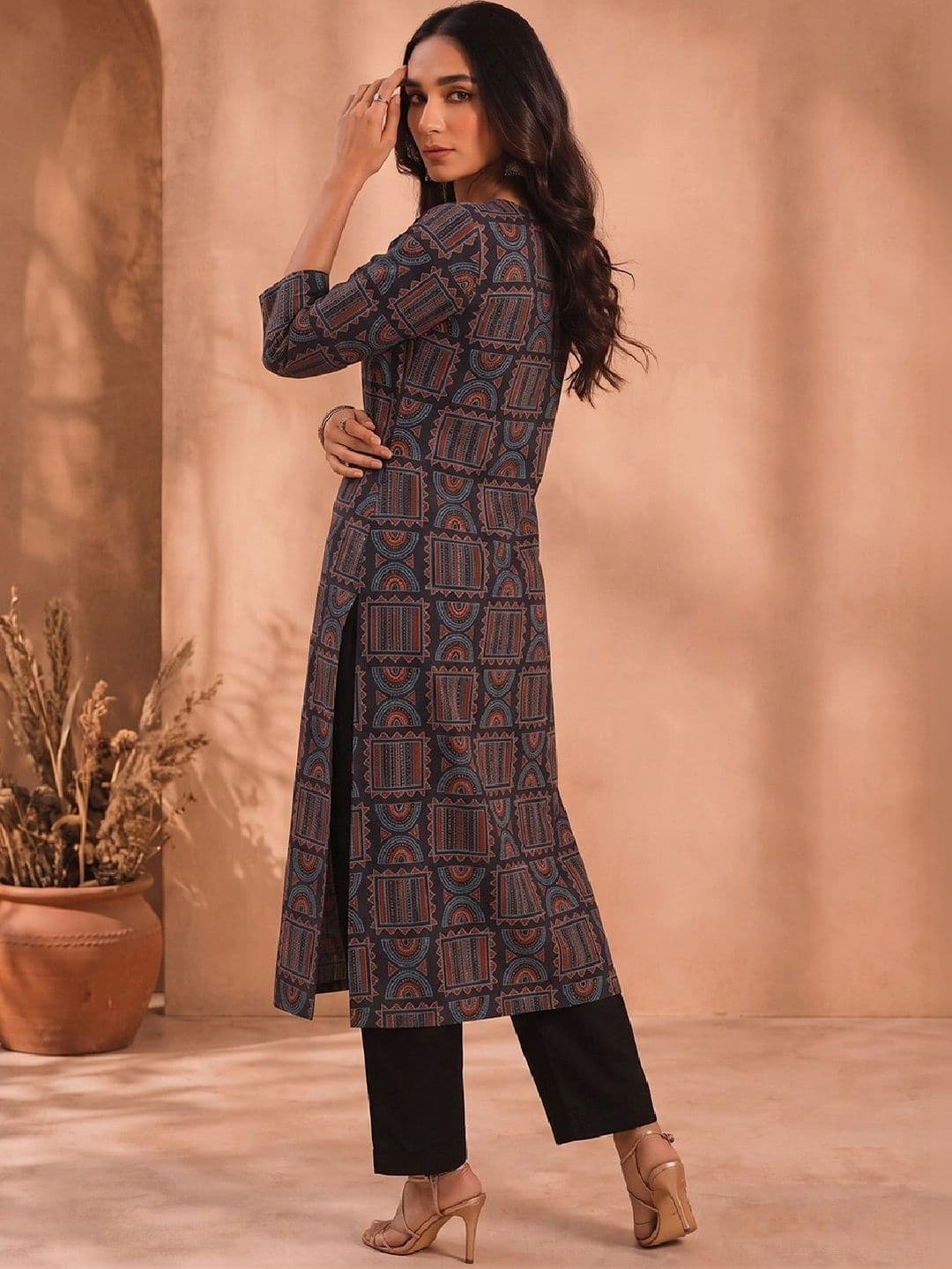 KALAMIR Women Ethnic Motifs Printed Thread Work Indie Prints Kurta thumbnail 3