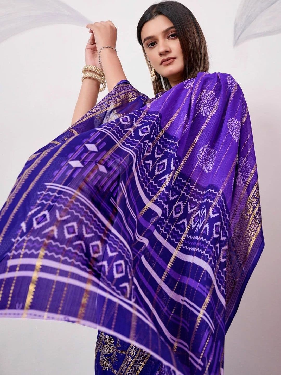 Pixie lane Women Zari Pure Georgette Paithani Saree thumbnail 7