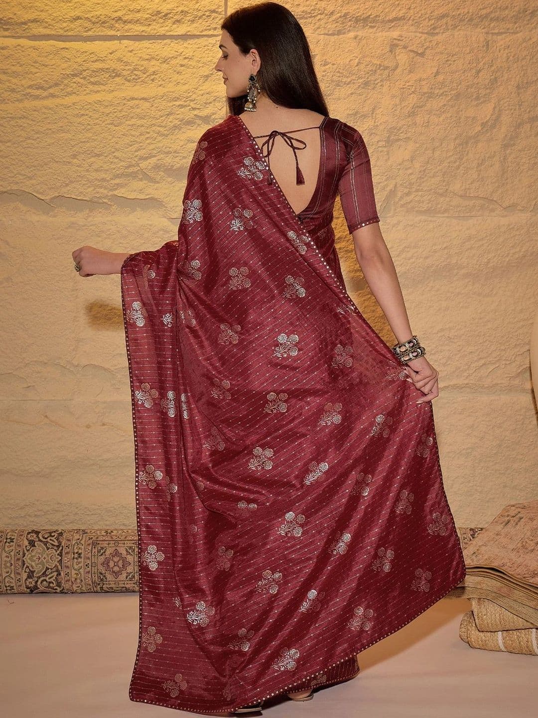 Sangria Floral Beads and Stones Poly Georgette Designer Saree thumbnail 6