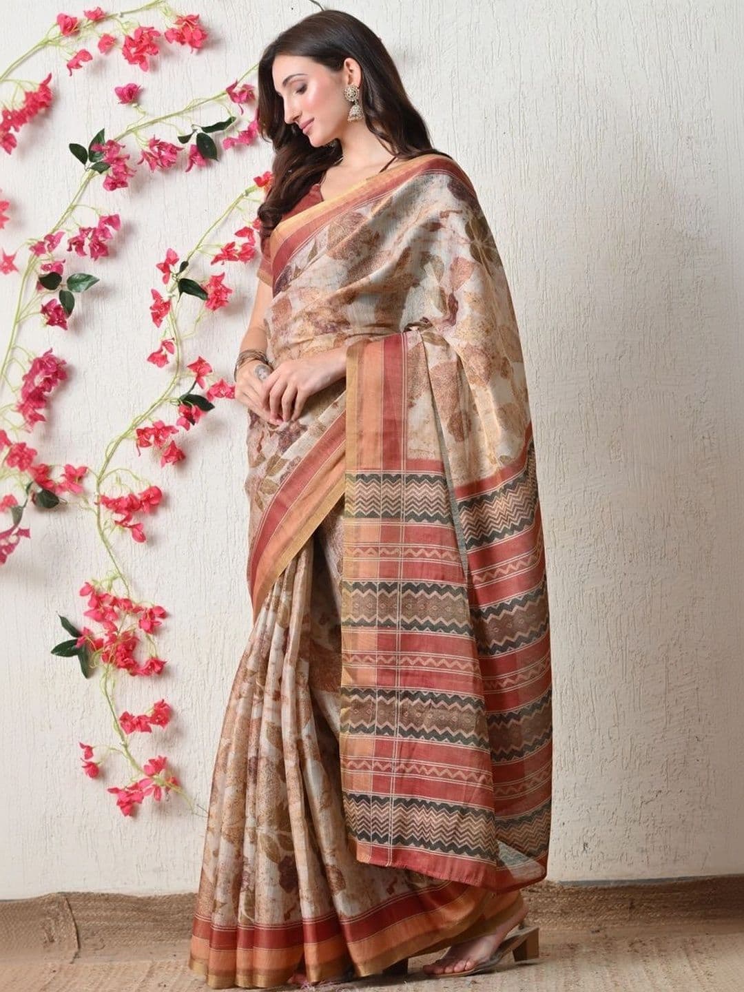 KALINI Floral Printed Silk Cotton Saree thumbnail 5