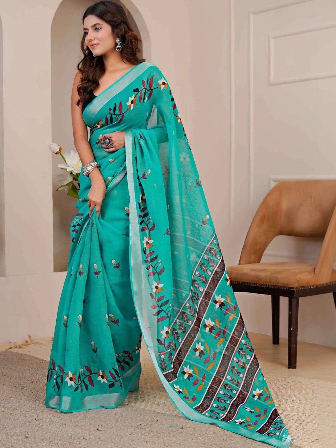 REENAA'S Women Cotton Blend Printed Saree thumbnail 5