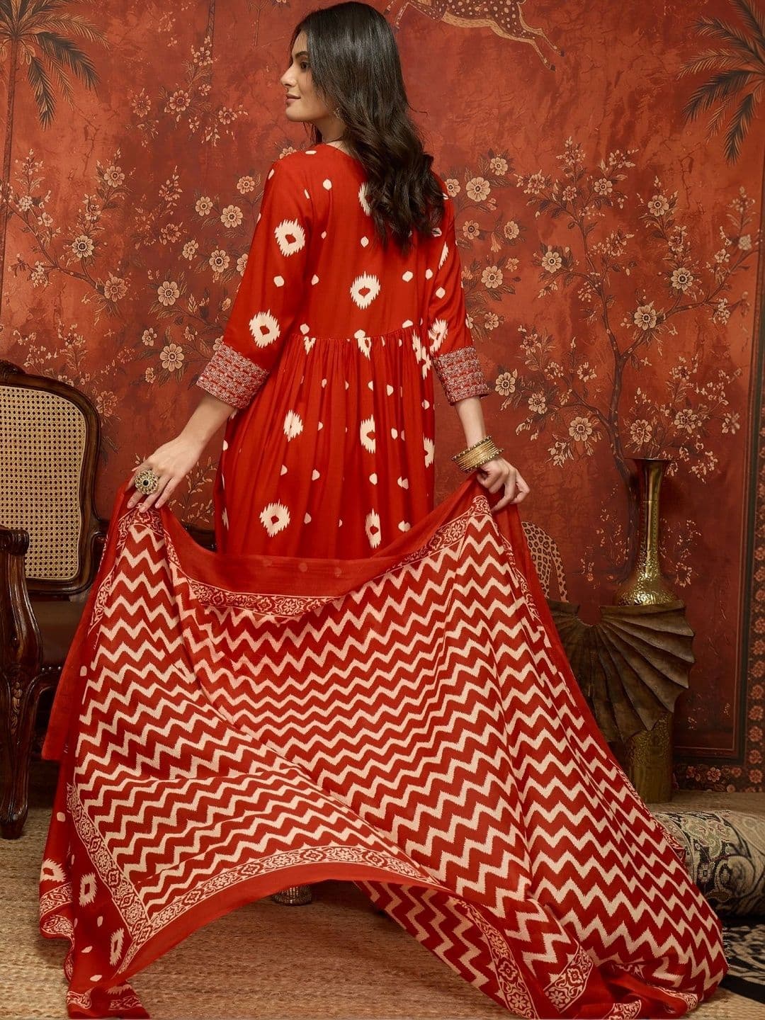 Sangria Women Printed Angrakha Thread Work Kurta with Trousers & With Dupatta thumbnail 2