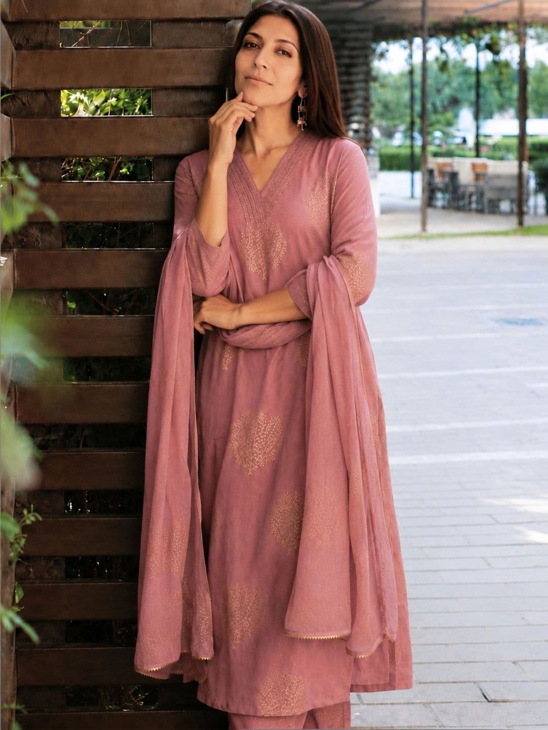 SZN Women Ethnic Motifs Printed Regular Kurta with Trousers & With Dupatta thumbnail 3