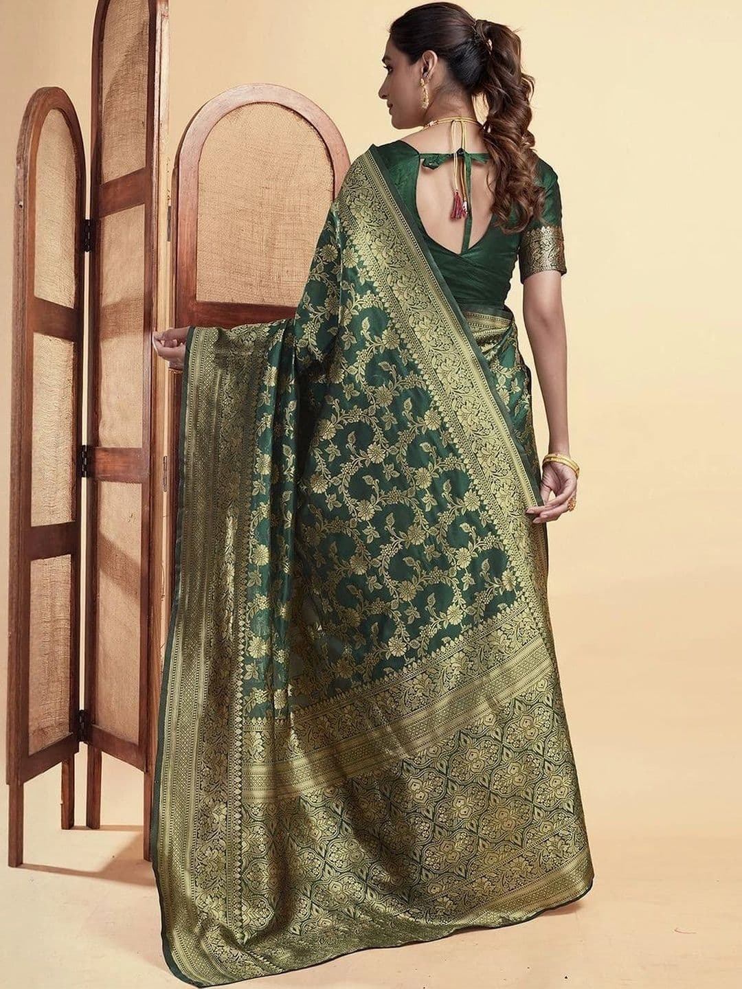SANISA Ethnic Motifs Zari Silk Blend Saree thumbnail 2