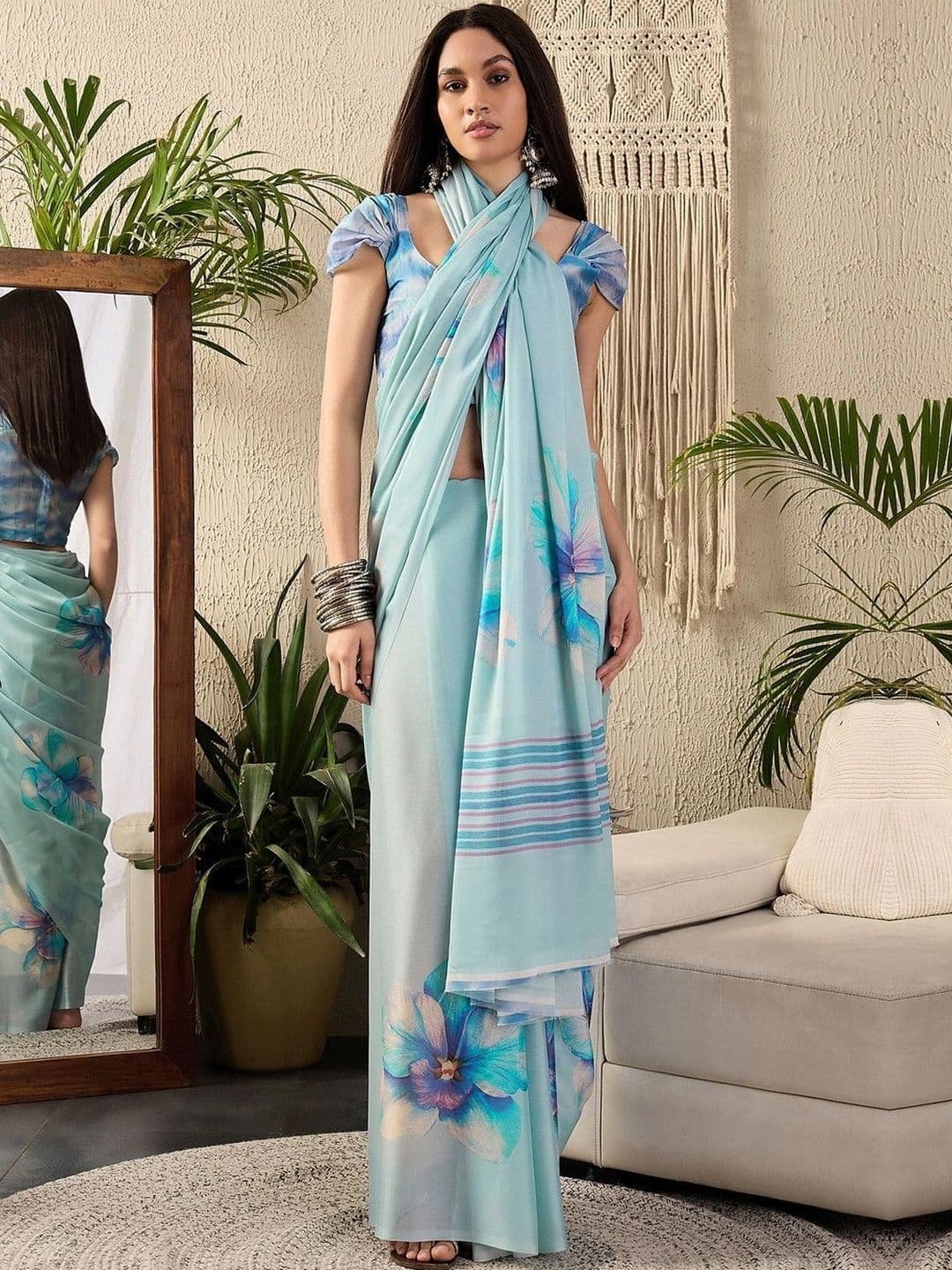 Sangria Floral Poly Georgette Designer Block Print Saree thumbnail 2