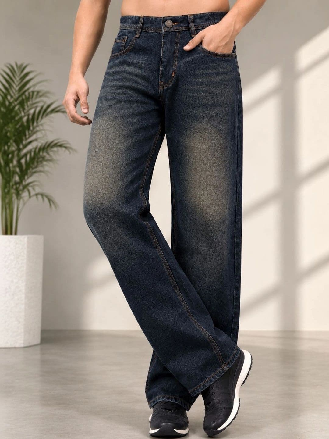 FALKRA Men Mid-Rise Low Distress Jeans thumbnail 2