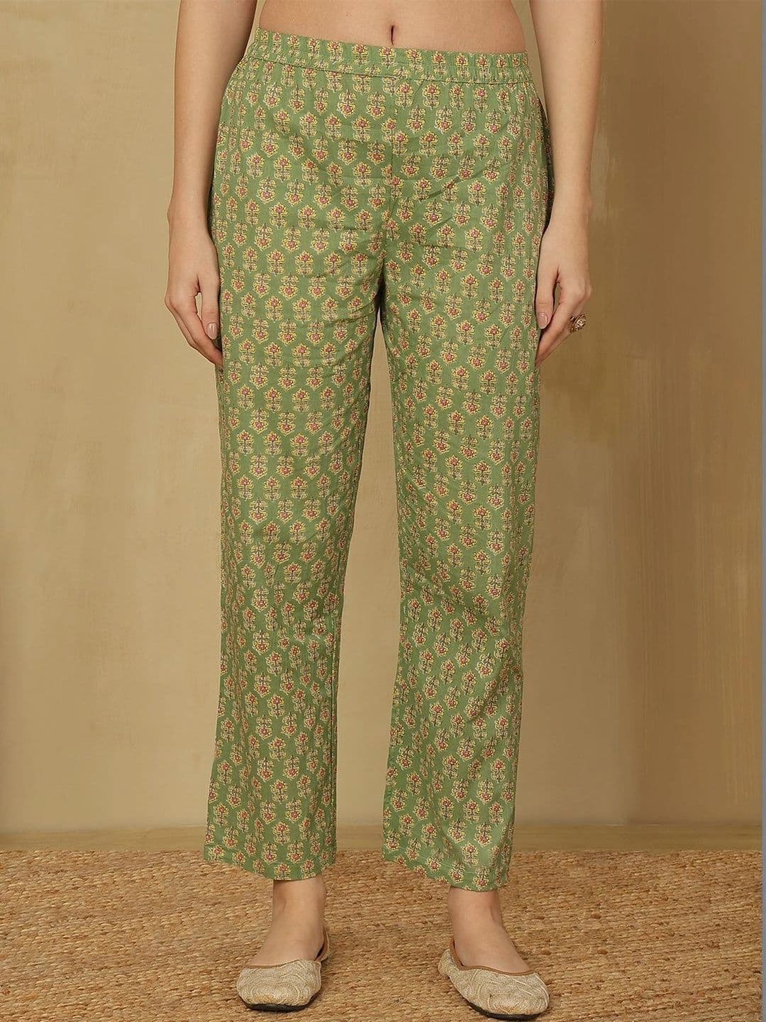 Sangria Women Floral Printed Empire Pure Cotton Kurta with Trousers & With Dupatta thumbnail 4
