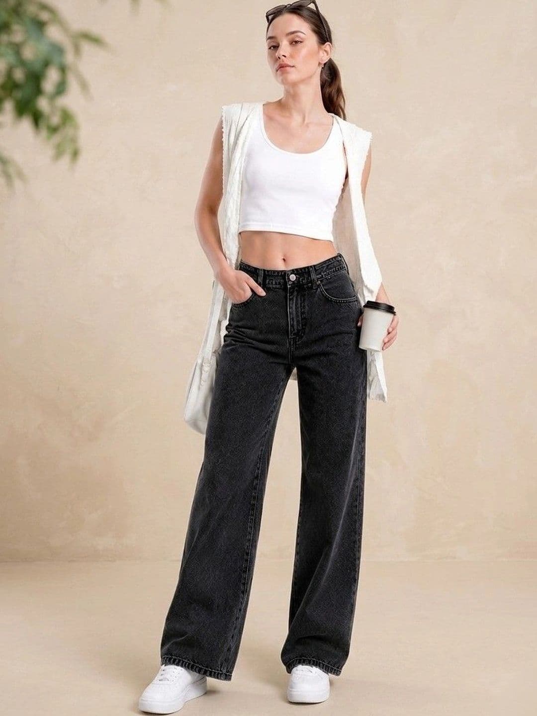 DressBerry Women Comfort Wide Leg High-Rise Light Fade Stretchable Jeans thumbnail 3