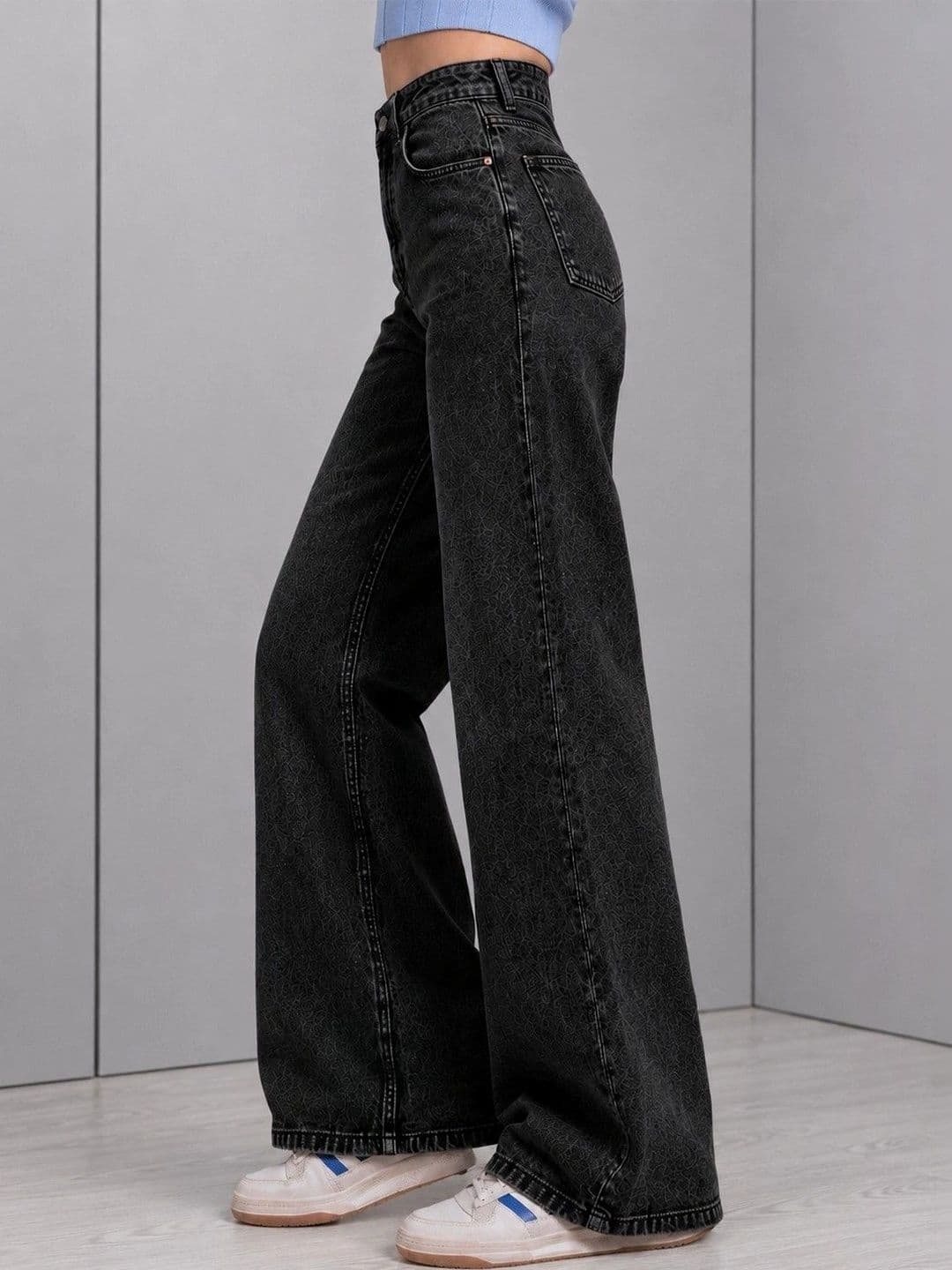 DressBerry Women Comfort Wide Leg High-Rise Light Fade Stretchable Jeans thumbnail 4