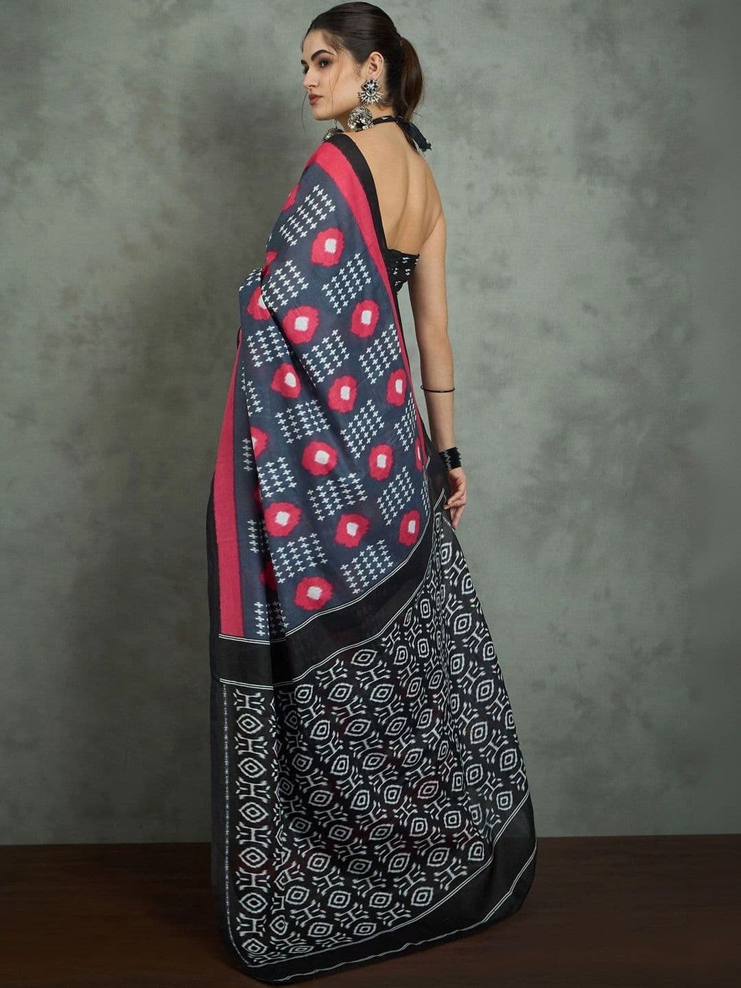 Sangria Woven Design Designer Ikat Saree thumbnail 4