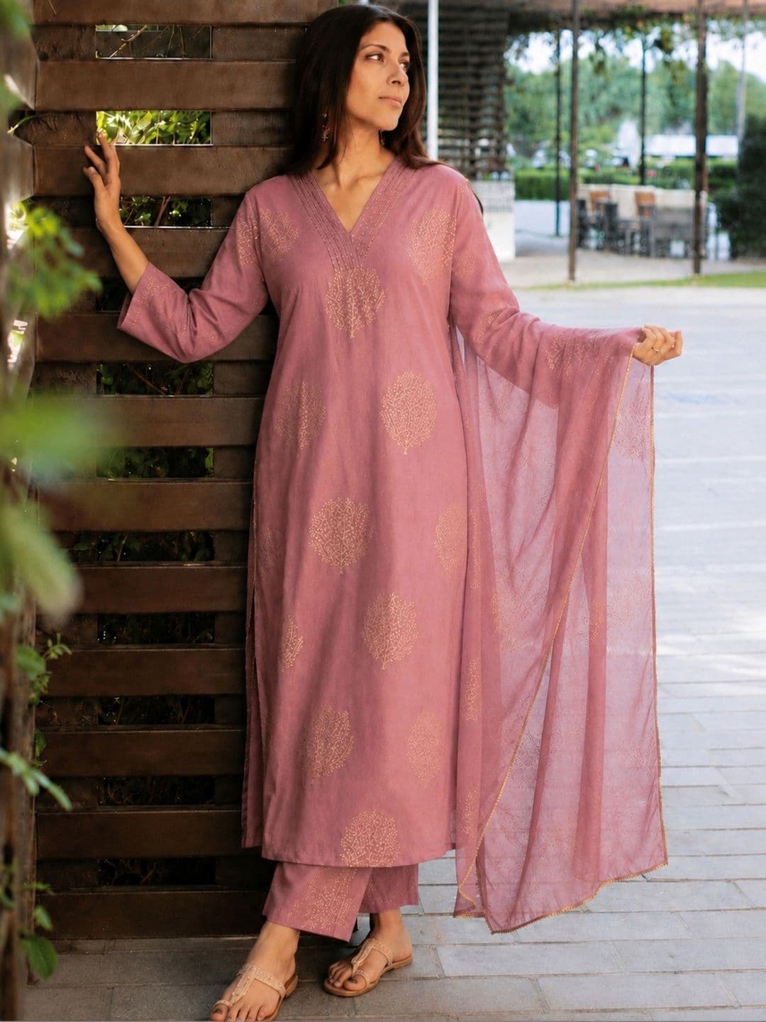 SZN Women Ethnic Motifs Printed Regular Kurta with Trousers & With Dupatta thumbnail 2
