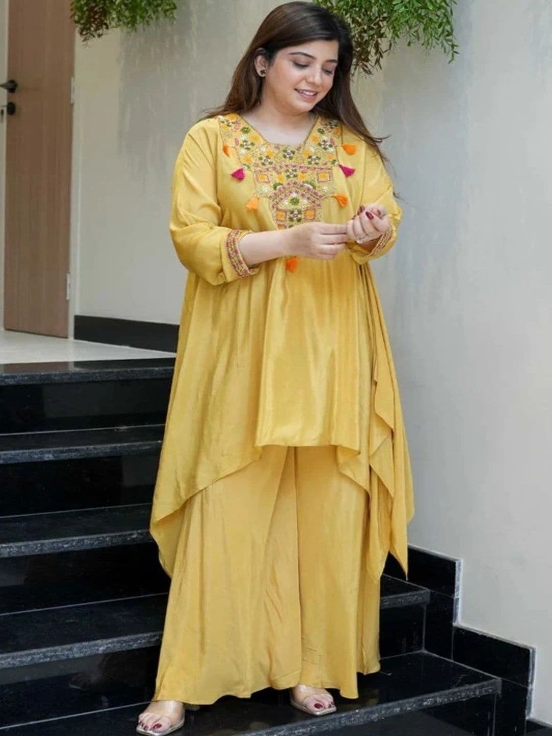 KAVERI CREATION Women Ethnic Motifs Embroidered Regular Thread Work Silk Crepe Kurta with Palazzos - view 1