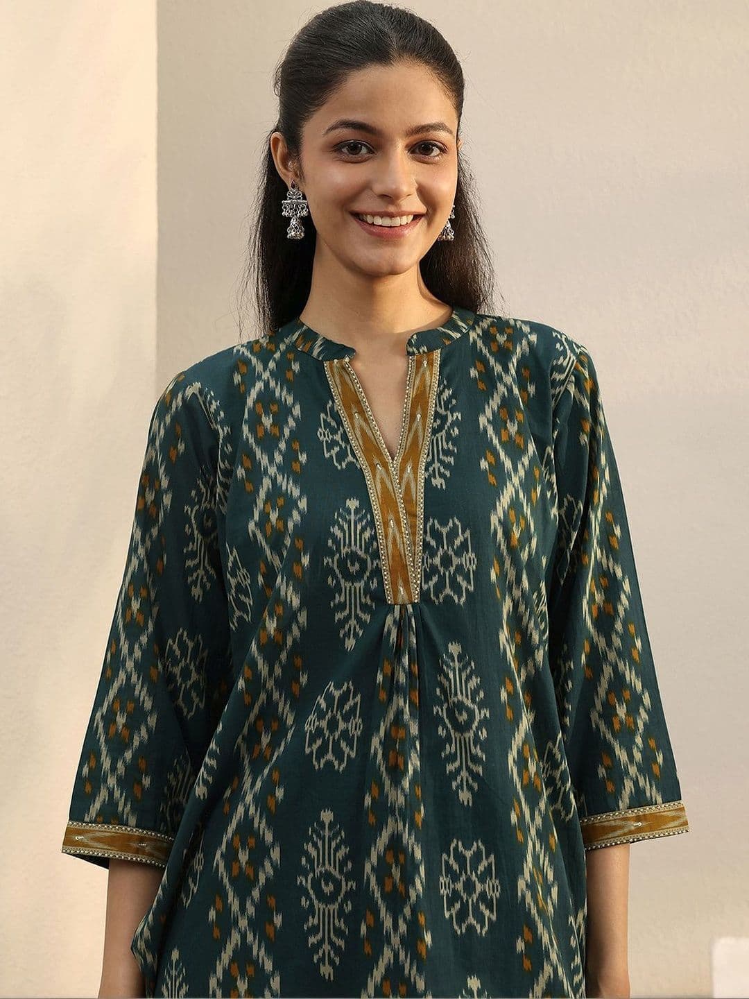 Libas Green Ethnic Printed Cotton A-Line Short Kurti thumbnail 5
