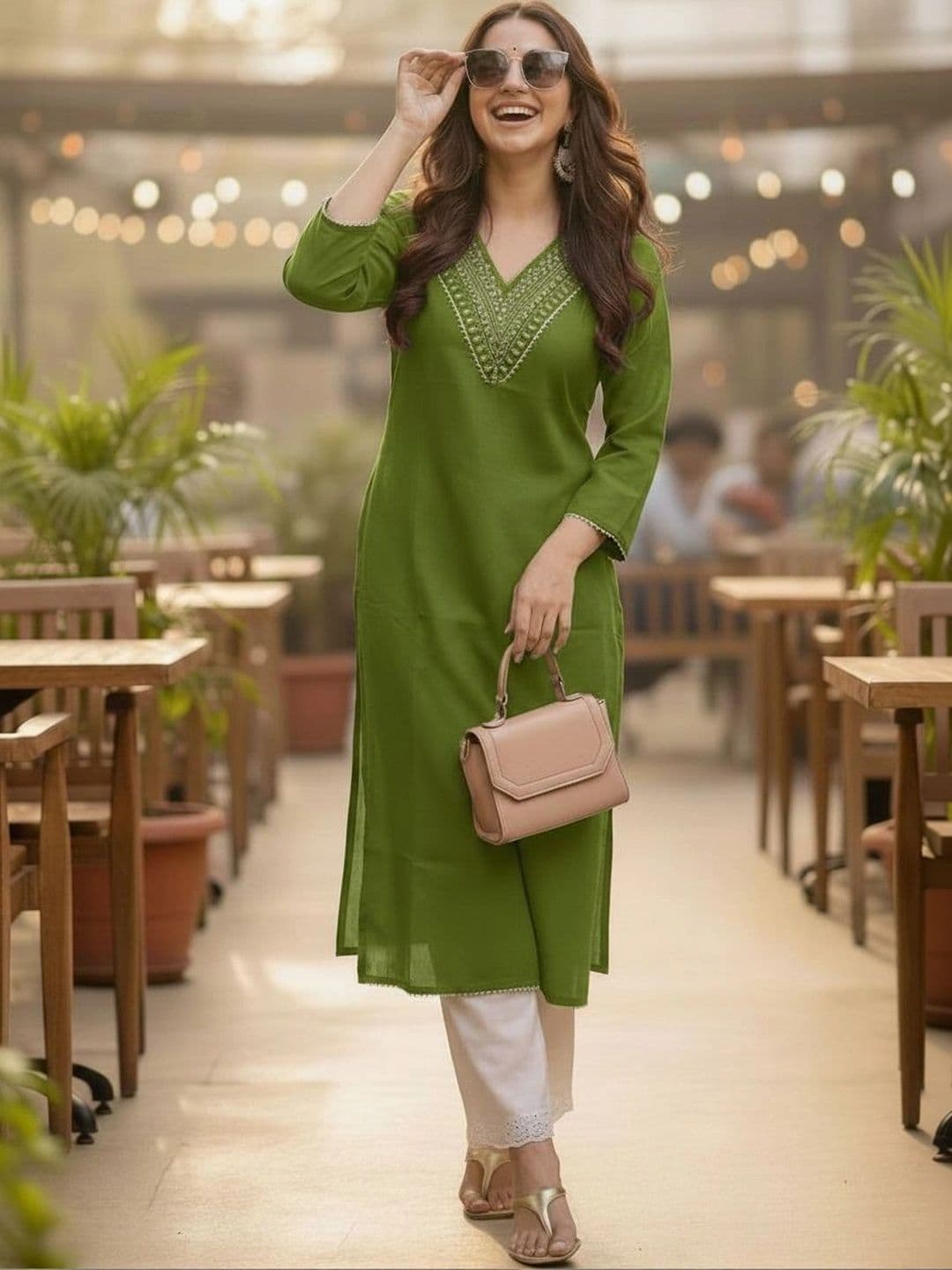 Pjyot by surhi Women Embroidered Thread Work Kurta - view 1