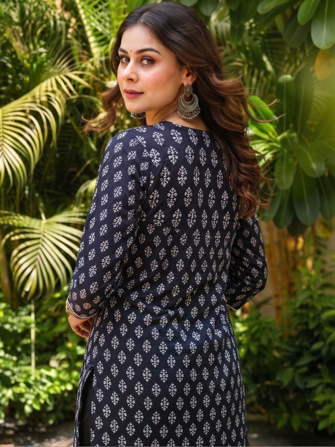 KJFAB Women Ethnic Motifs Printed Regular Pure Cotton Kurta with Trousers thumbnail 5