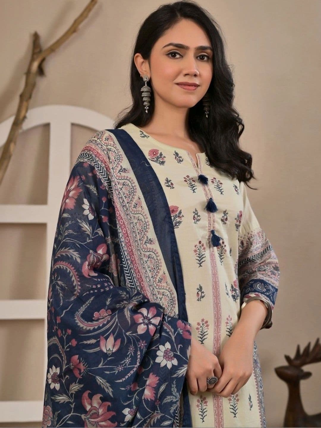Yashee Women Floral Printed Regular Pure Cotton Kurta with Palazzos & With Dupatta - view 1